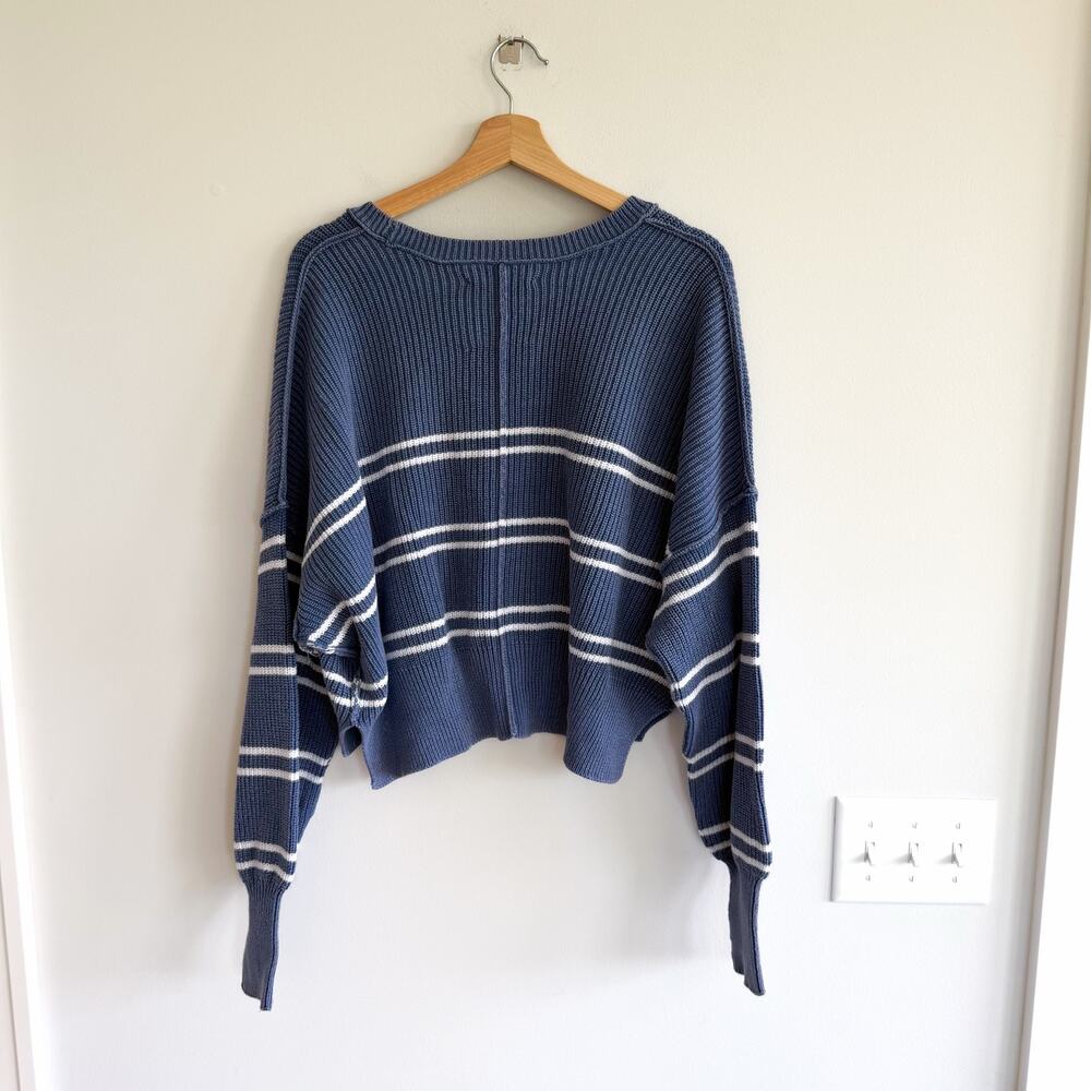 Aerie Beyond Cropped Drop Shoulders Oversized Fit Ribbed Sweater Blue White M - Picture 2 of 8